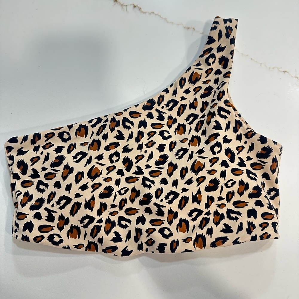 RYDERWEAR One Shoulder Leopard Print Sports Bra